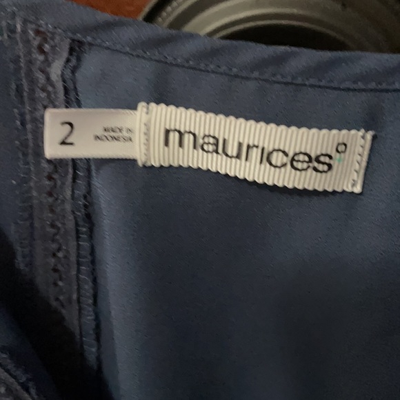 Women’s top - Picture 2 of 3